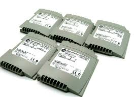 ALLEN BRADLEY 1769-ECL SER A, COMPACT I/O LEFT END MODULE CAP